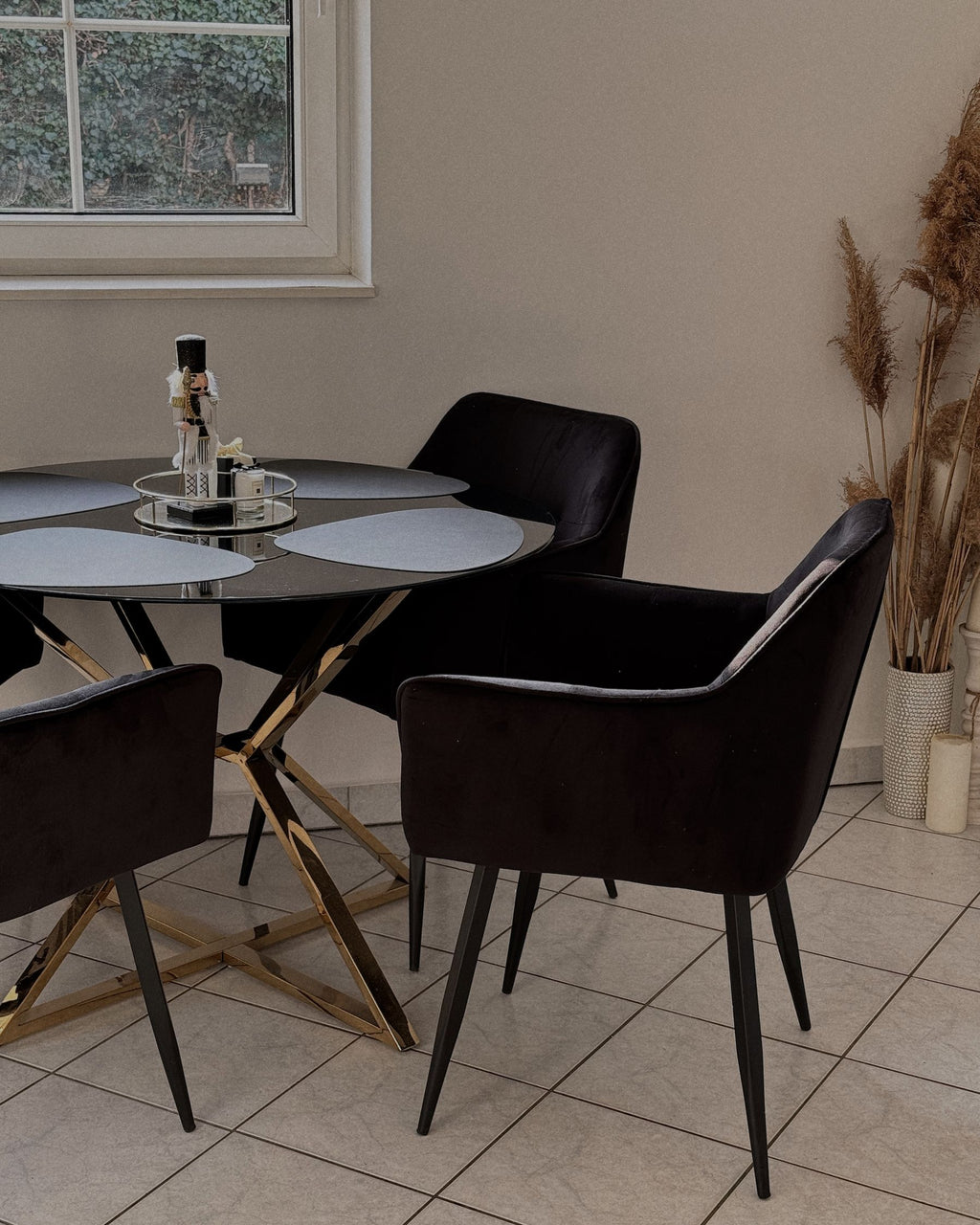 Dining Table BOSCO Black 105 cm 105 cm Tempered Glass